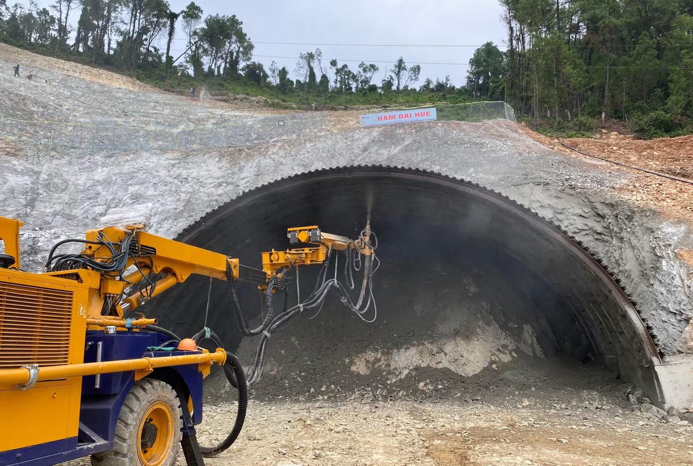 Hầm xuyên núi Đại Huệ: bước nhảy công nghệ trên cao tốc Vinh – Thanh Thủy