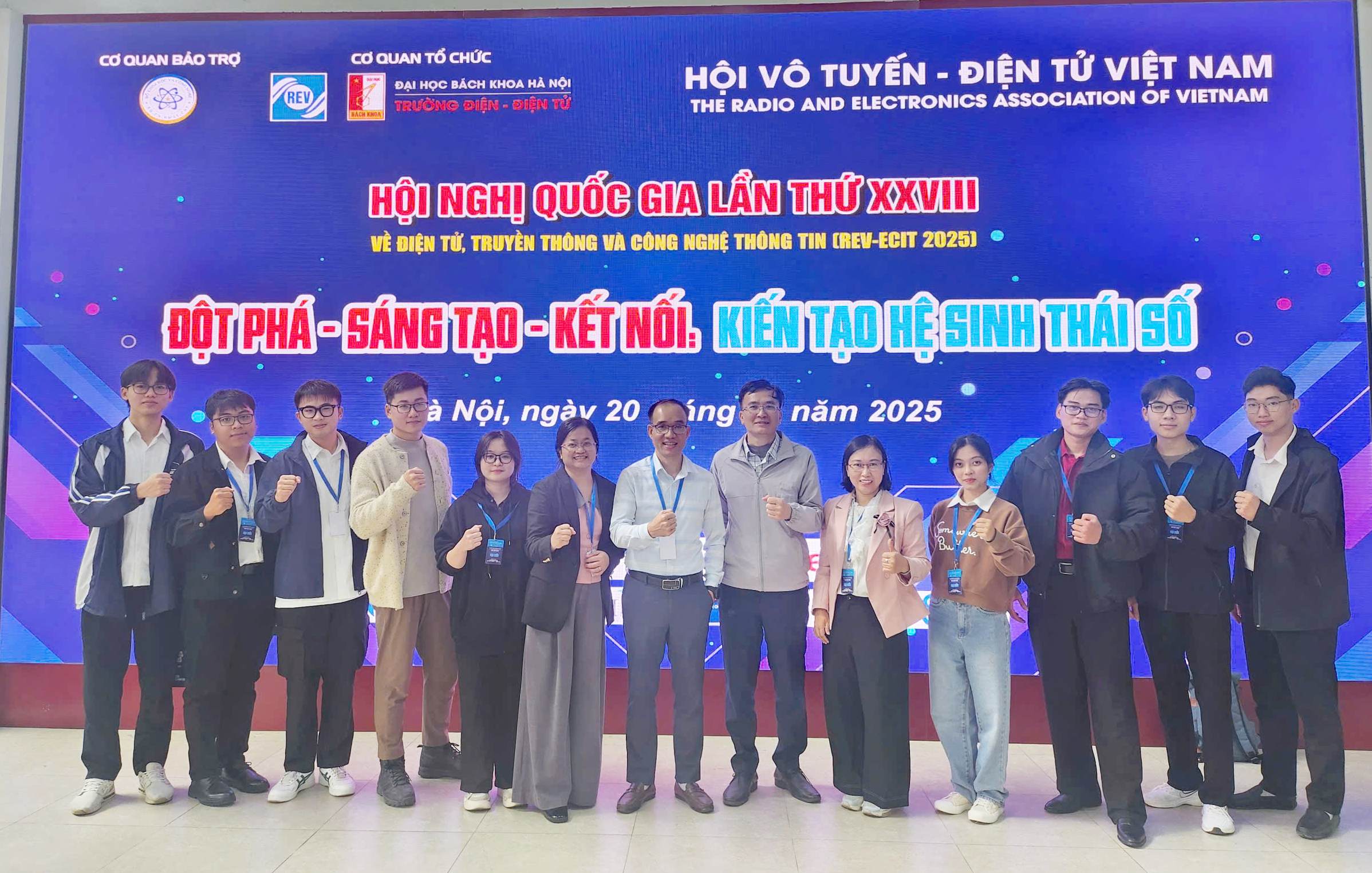 Nữ nhà khoa học Việt Nam: Giảng dạy xuất sắc, nghiên cứu bền vững