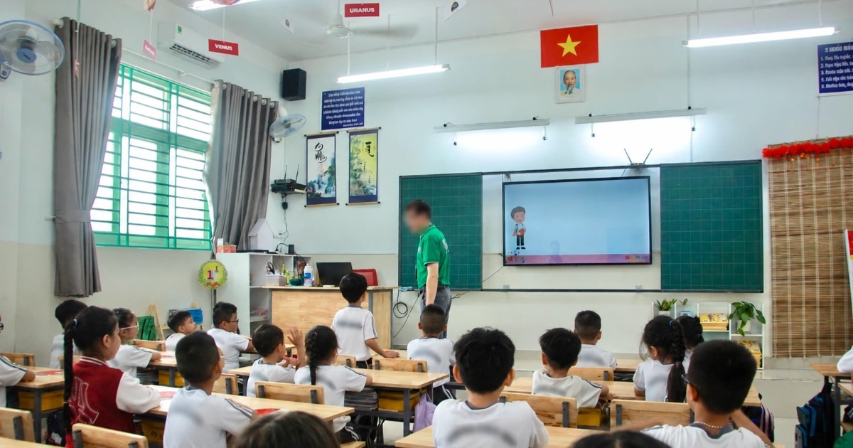 Năm nào phụ huynh cũng phải góp tiền thiết bị lớp học: Vấn đề trách nhiệm và minh bạch