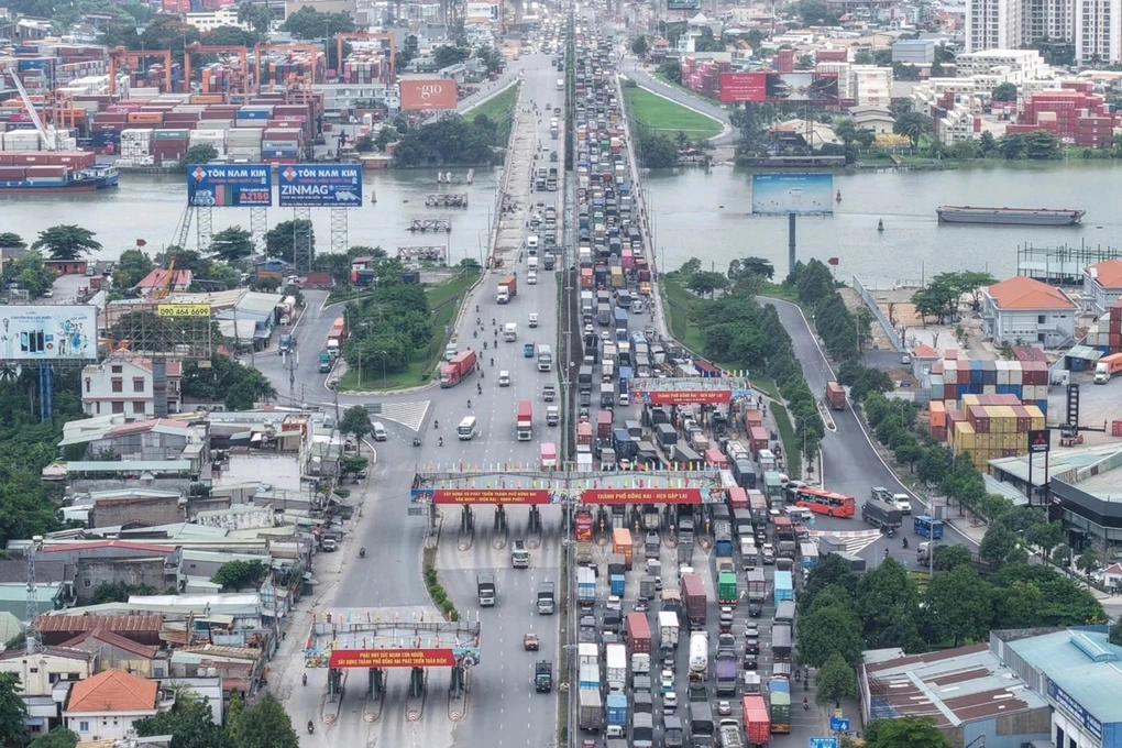 Cao tốc Biên Hòa - Vũng Tàu: Cửa ngõ thông nhưng nút thắt vẫn còn