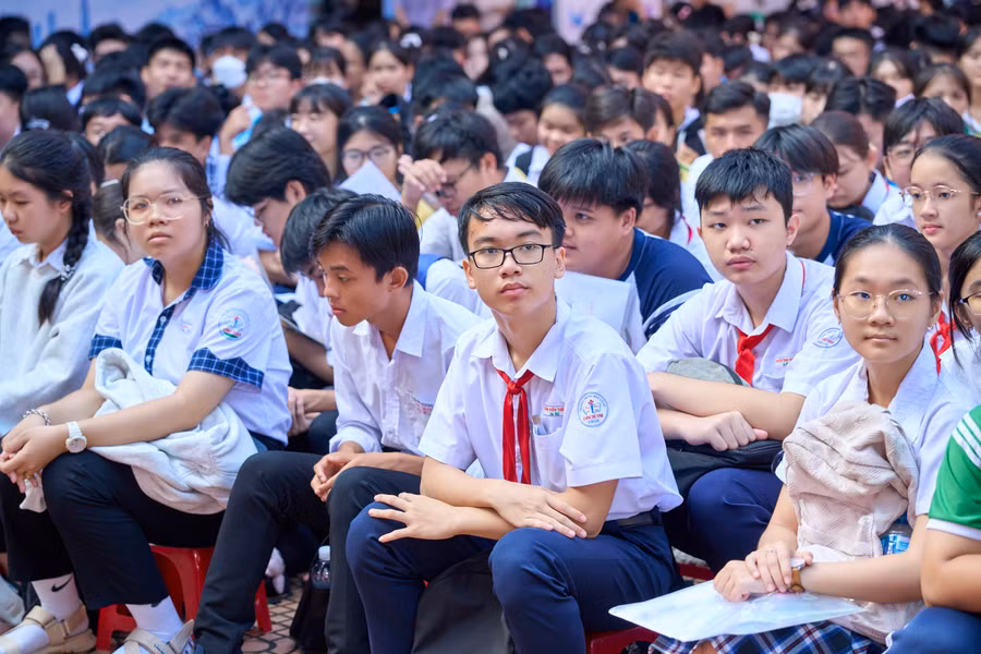 Cuộc thi giải toán trên máy tính cầm tay: Sân chơi rèn tư duy và kỹ năng công nghệ
