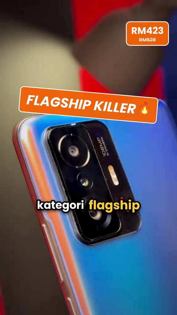 Tutup belakang Xiaomi 11T warna biru dengan modul kamera 108MP AI camera