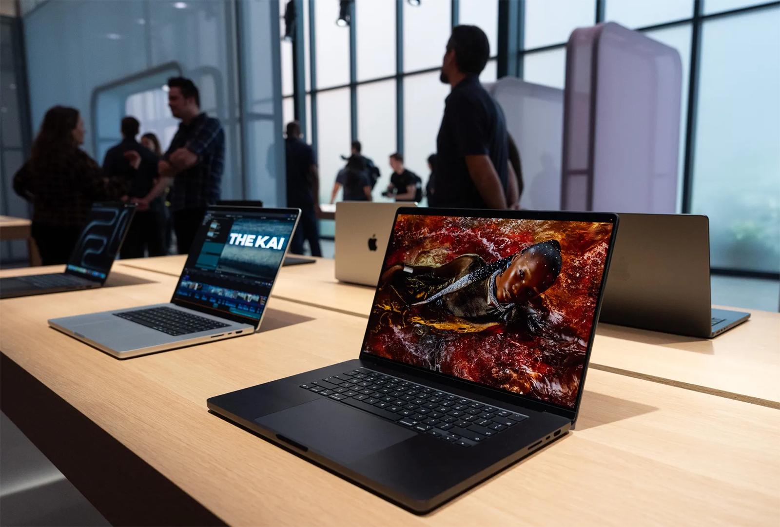 Giá laptop sẽ tăng mạnh: nên mua sớm hay chờ nâng cấp?