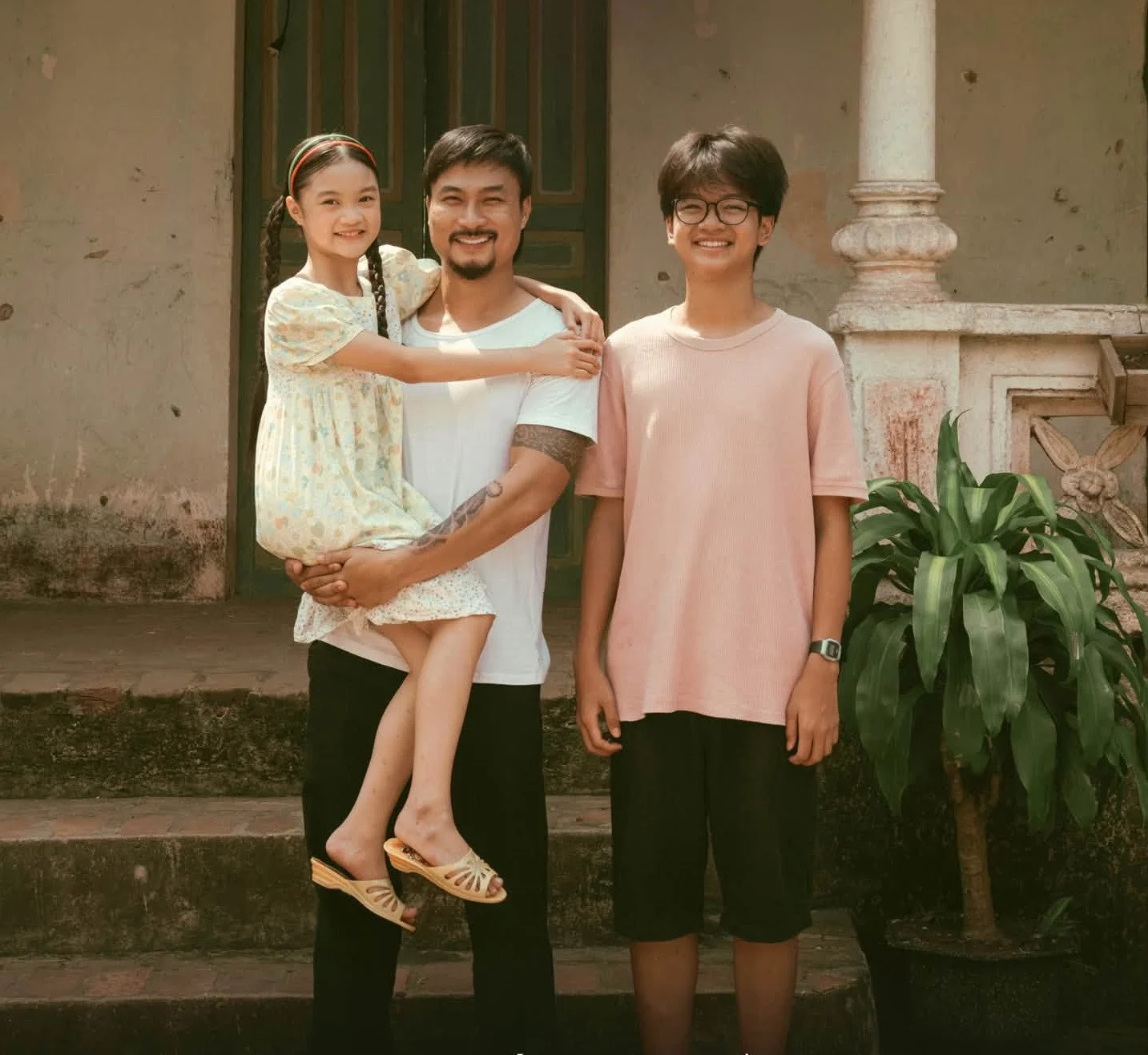 Duy Hưng – Huyền Lizzie và chuyện tái hôn đầy sóng gió trong The House Without a Roof