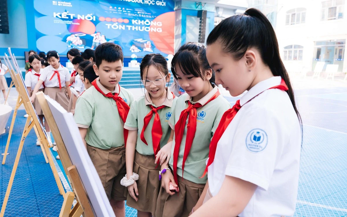 Bảo vệ tâm thần trẻ em trực tuyến: Nhận diện nguy hiểm và xây dựng mạng lưới hỗ trợ