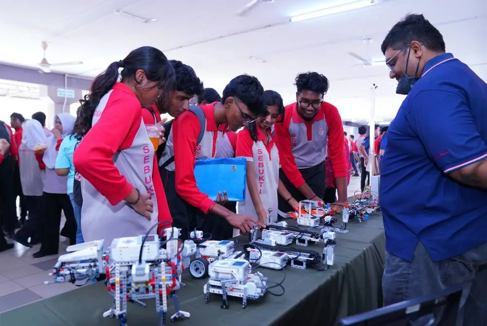Fiesta STEM dan TVET Buka Pintu Teknologi dan Kerjaya Masa Depan