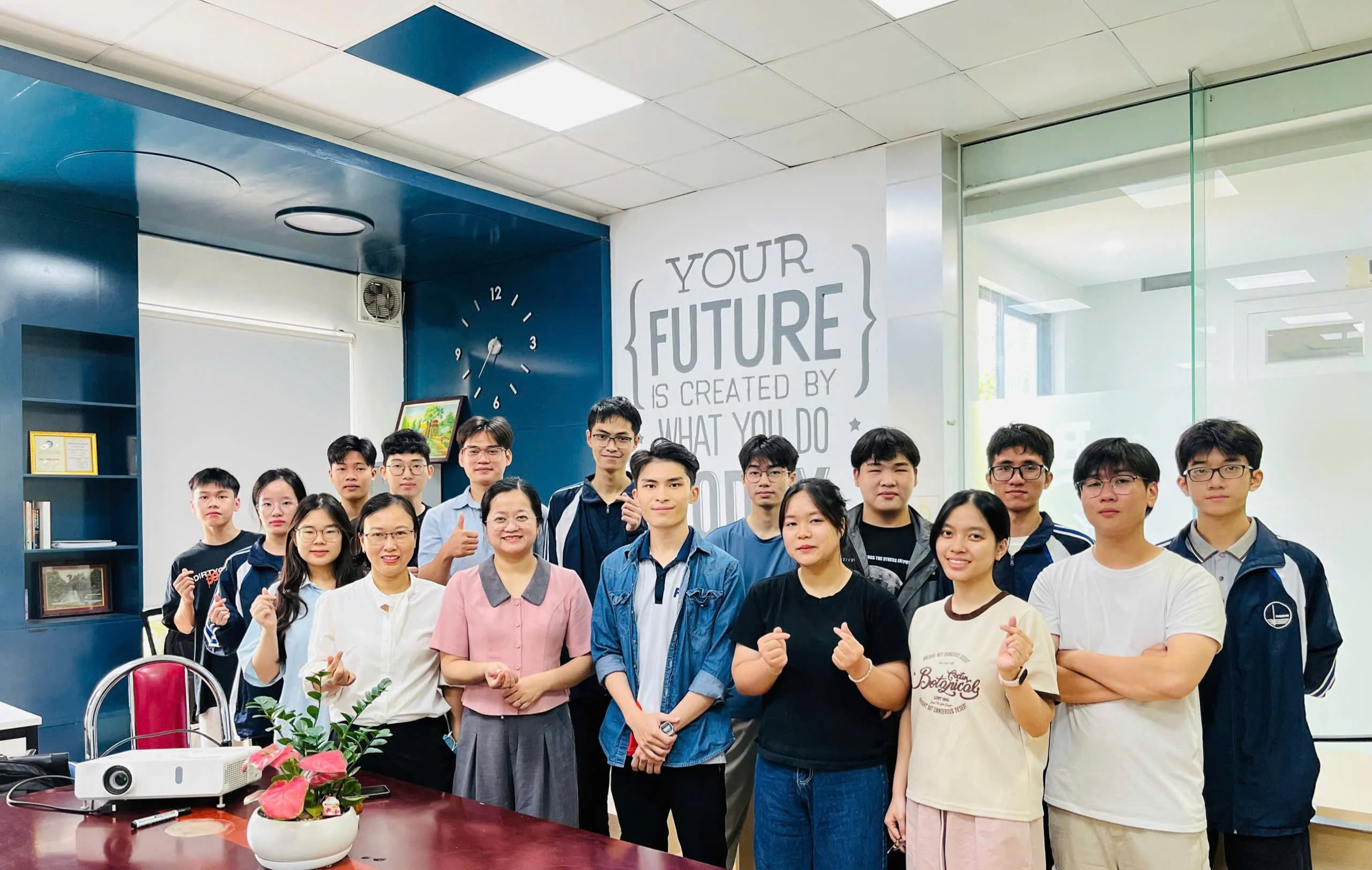 Nữ nhà khoa học Việt Nam: Giảng dạy xuất sắc, nghiên cứu bền vững