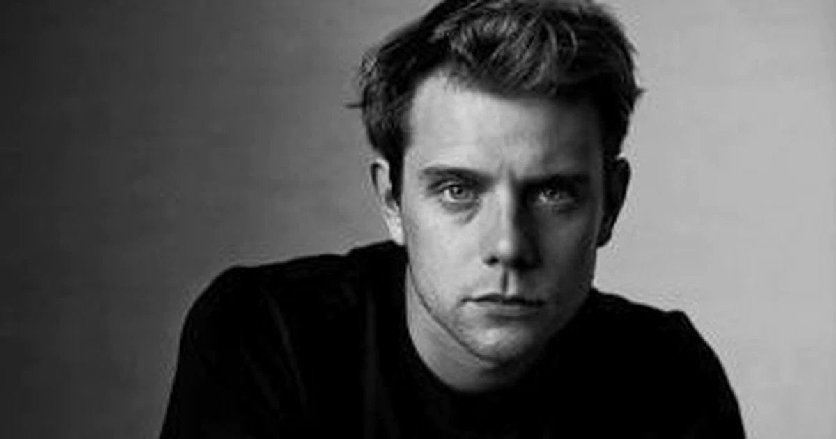 BST UNIQLO và JW ANDERSON: Khi sân khấu bước vào thời trang hàng ngày