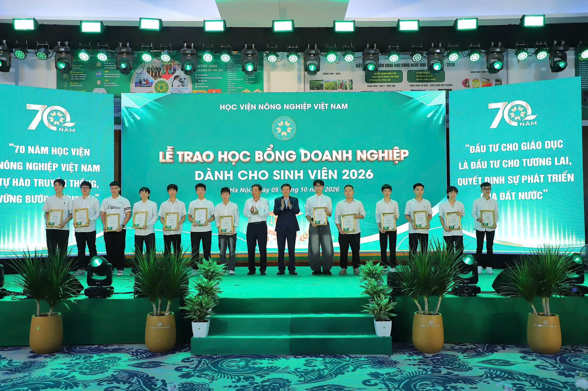 Đại học và doanh nghiệp: Biến bài toán thực tiễn thành sản phẩm công nghệ