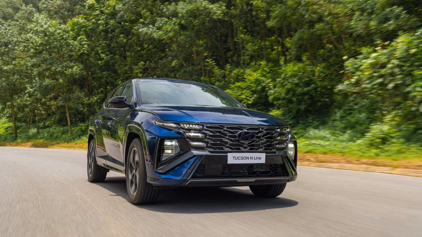 Xe hybrid tăng tốc tại Việt Nam: Ai đang dẫn nhịp trong quý III?