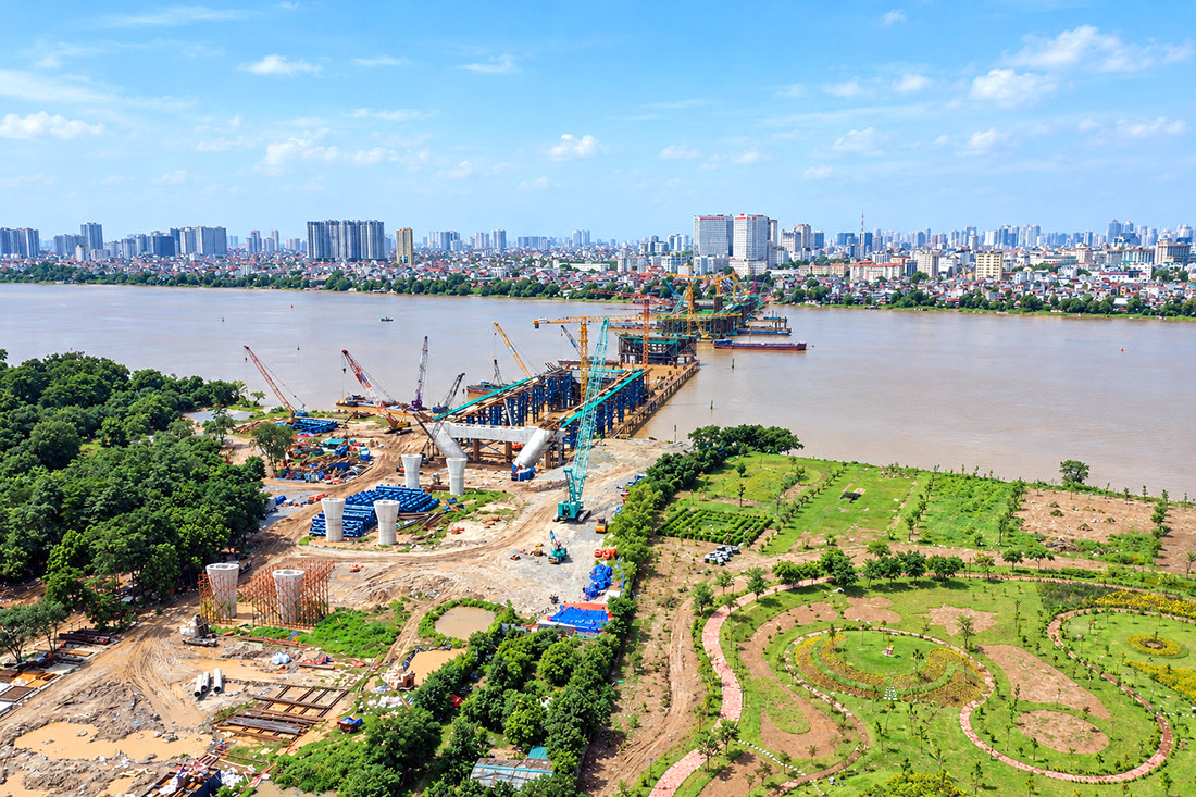 Hà Nội vượt mốc tăng trưởng 10,02%: bước chạy đà cho mục tiêu hai con số