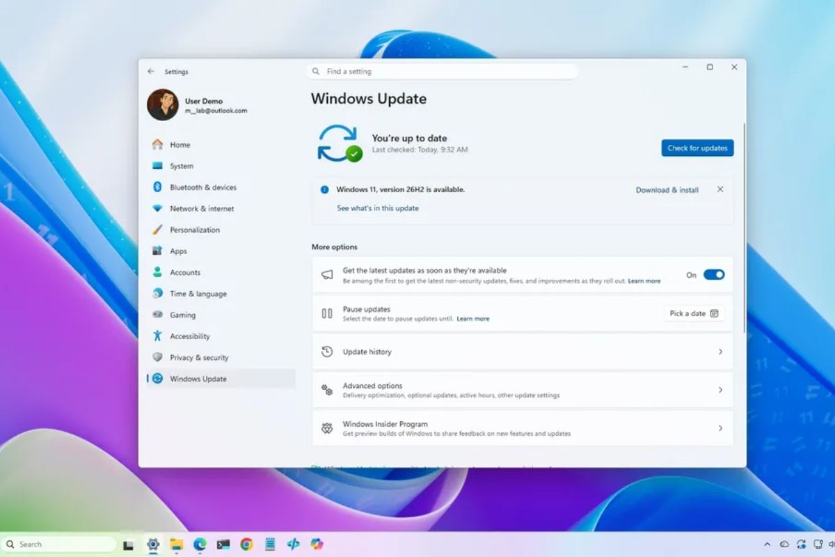 Windows 11 26H2 chỉ dùng 2.5 GB RAM: Hướng dẫn tối ưu cho laptop cũ