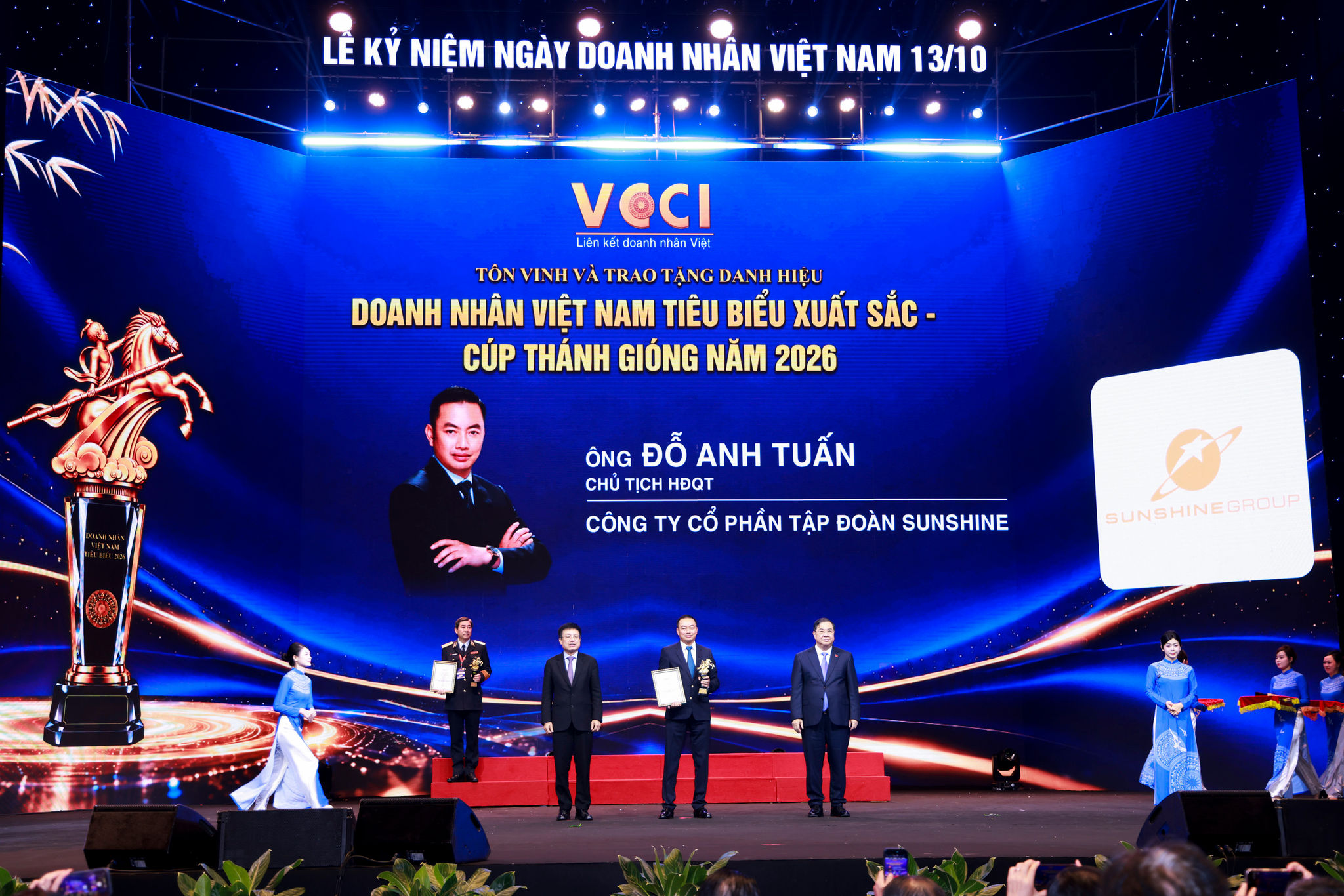 Từ startup phần mềm đến nhà xây dựng hạ tầng AI