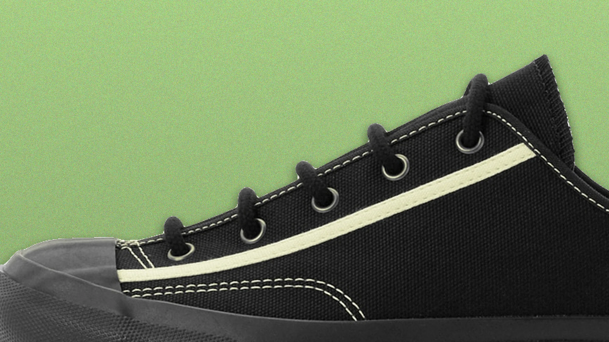 Những sneaker huyền thoại được tái sinh với chất liệu cao cấp