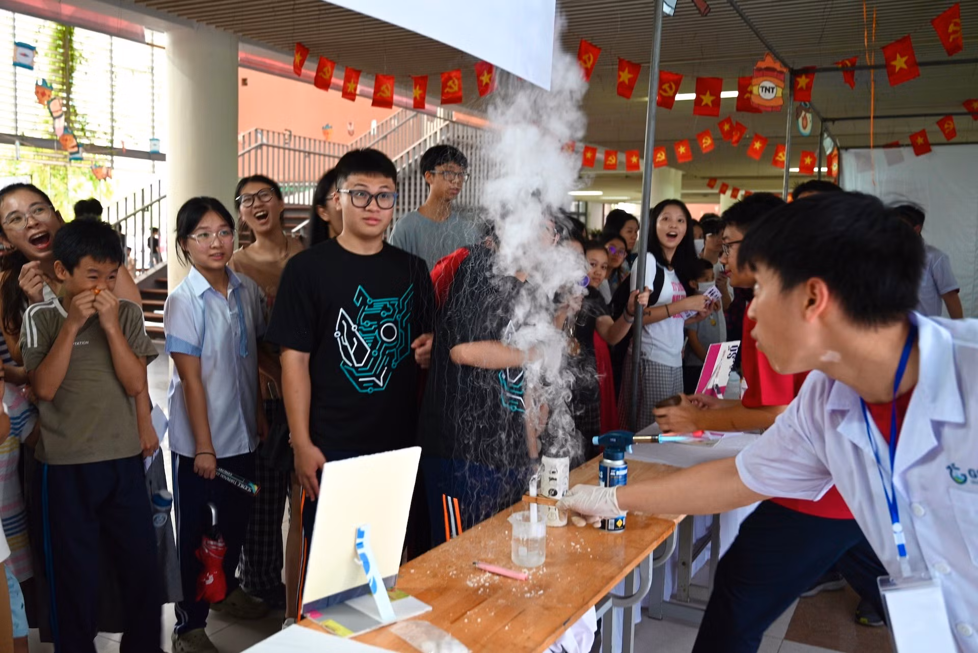 Science Tornado: Hàng nghìn học sinh truy tìm vết tích khoa học