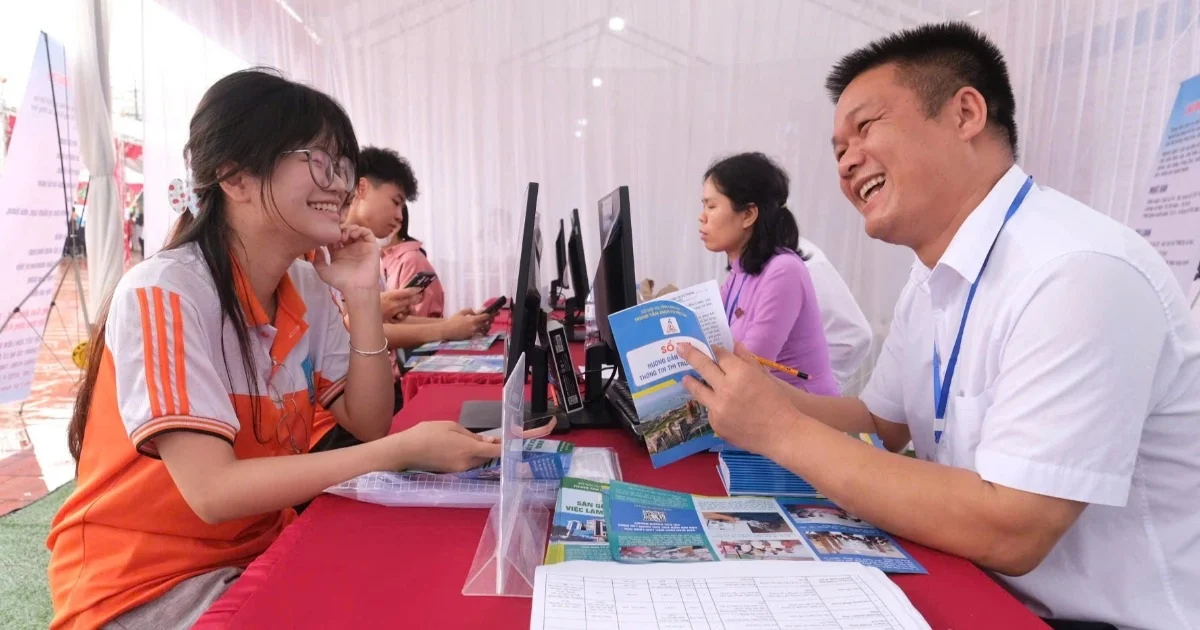 Trường nghề đổi mới để làm chủ AI và thị trường lao động