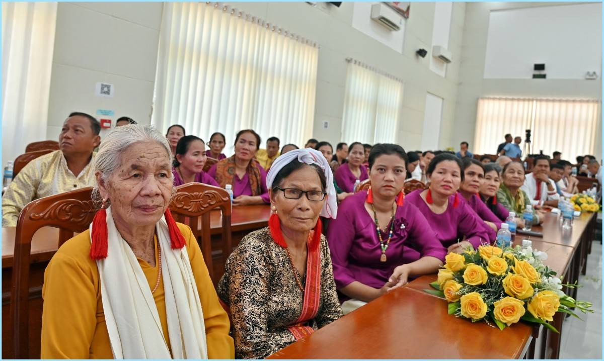 Gốm Bàu Trúc sau UNESCO: danh hiệu có đủ cứu di sản Chăm?