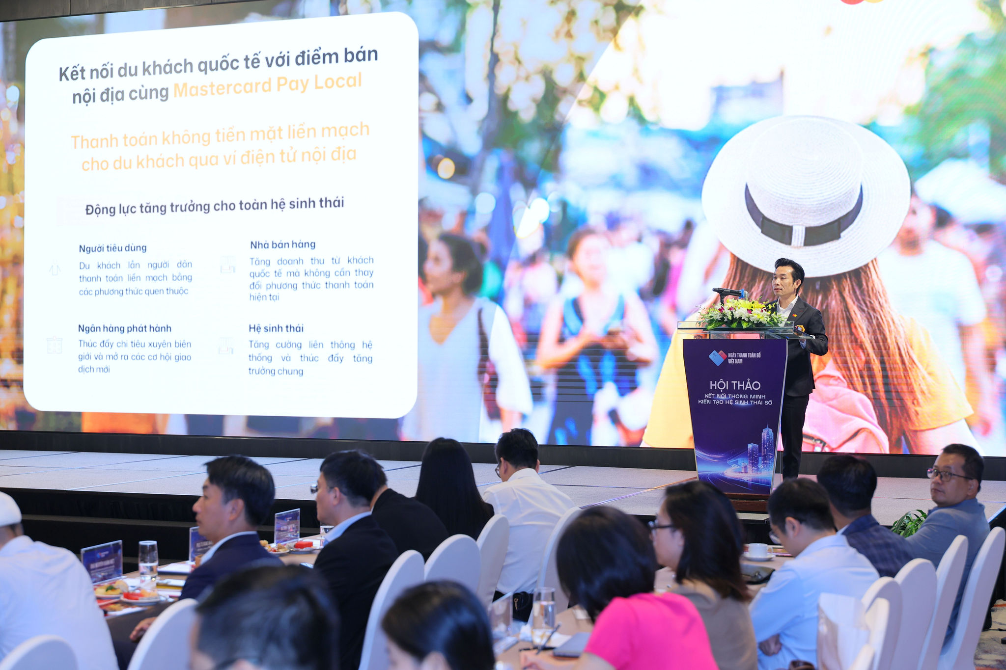 Thanh toán QR du khách nước ngoài tăng 8 lần: Cơ hội vàng cho du lịch Việt Nam