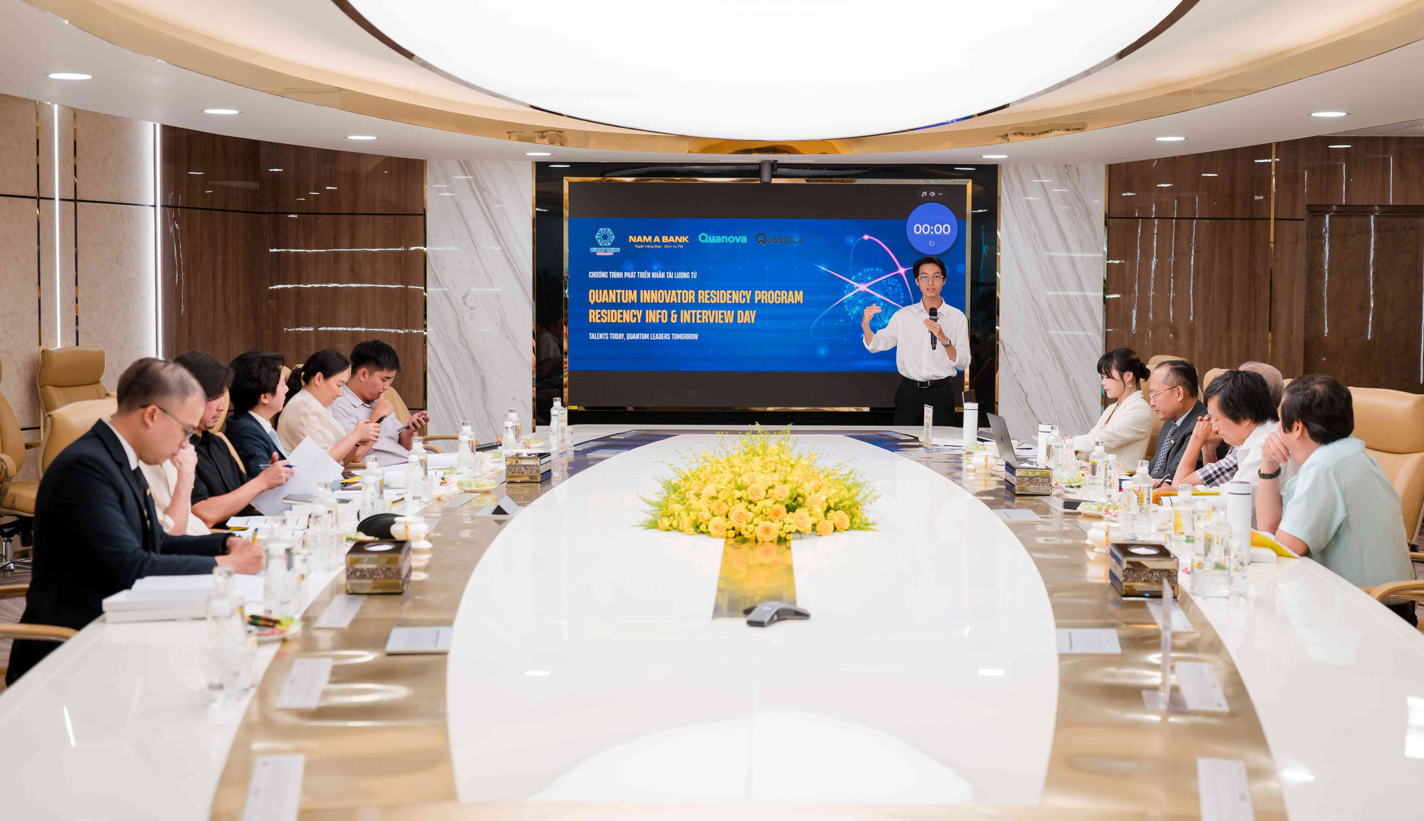 Nam A Bank và Quanova mở đường cho nhân tài lượng tử