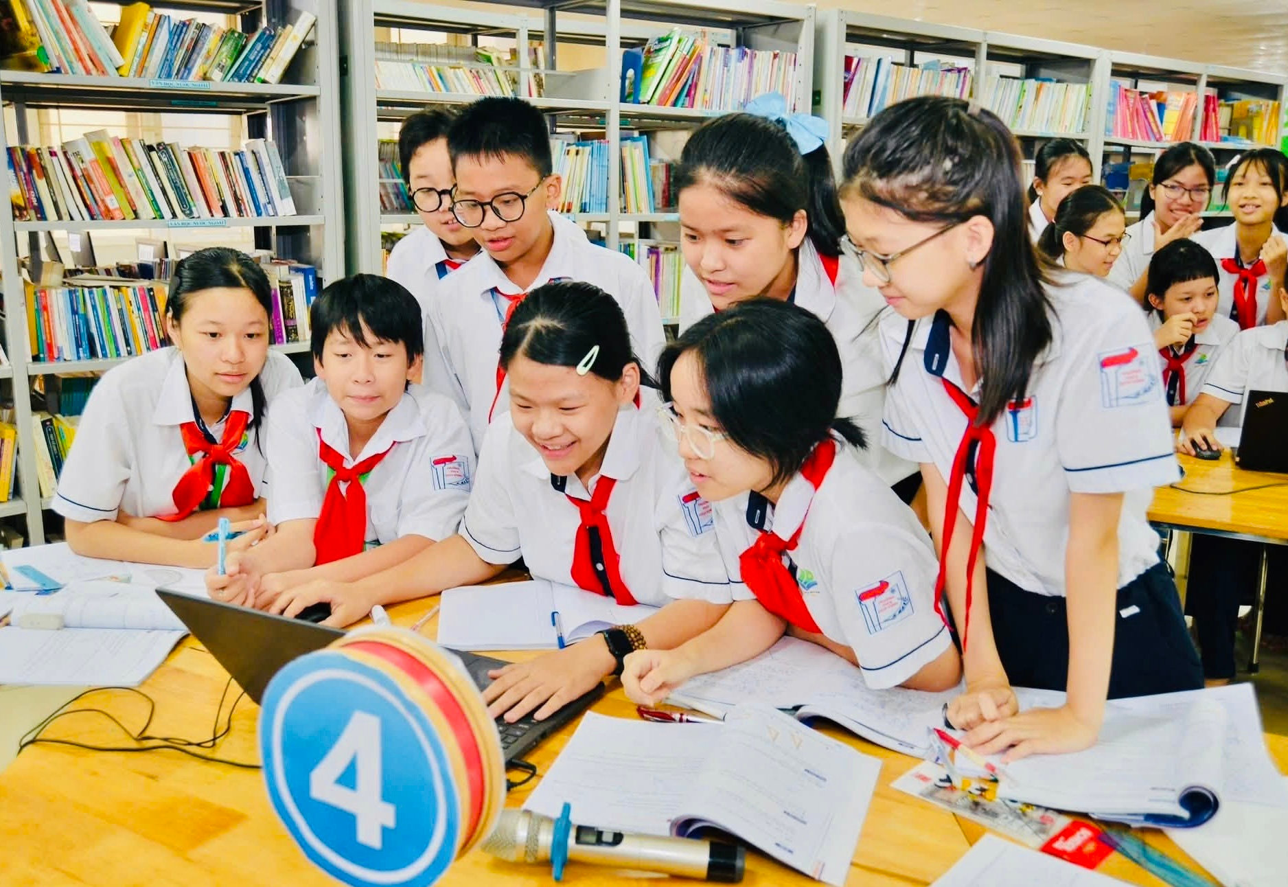 Môn học tích hợp THCS sau 5 năm: Nên giữ, tách hay làm lại từ gốc?