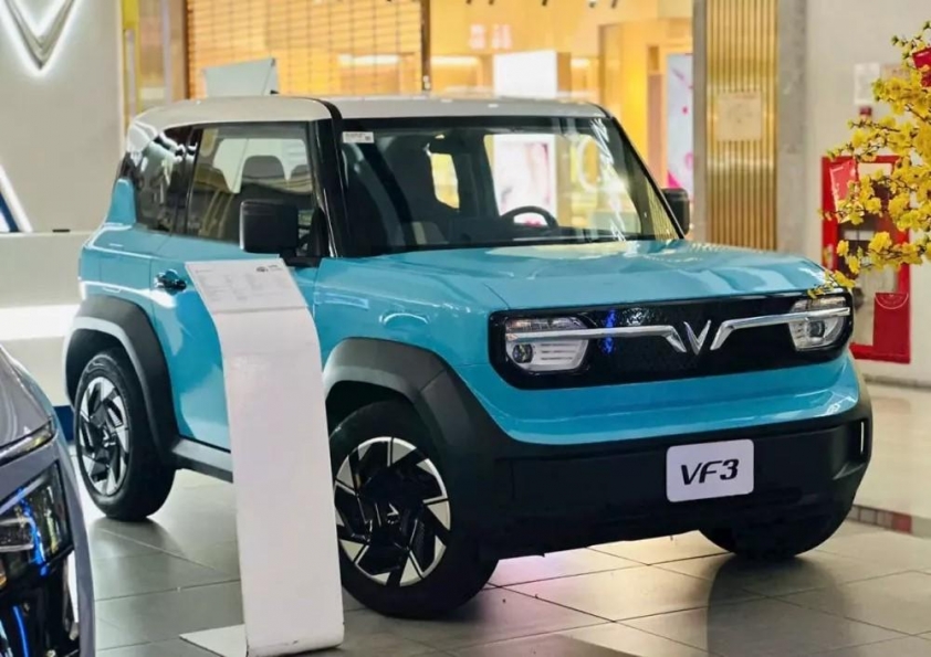 VinFast chiếm nửa Top 10: cuộc chơi xe điện vs xe xăng