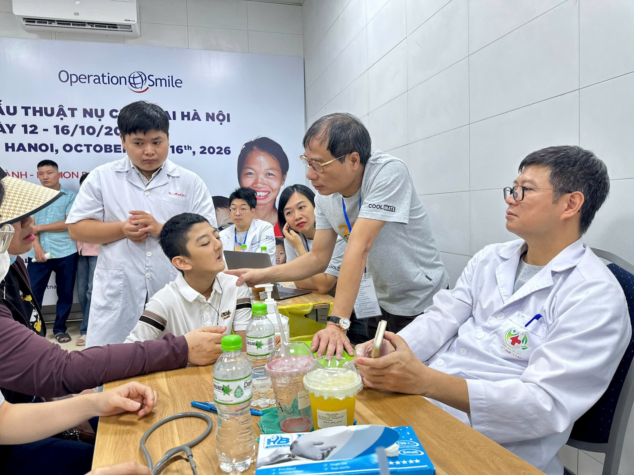 Từ phẫu thuật hở hàm ếch đến chỉnh sửa mũi môi: hành trình vá nụ cười trẻ em