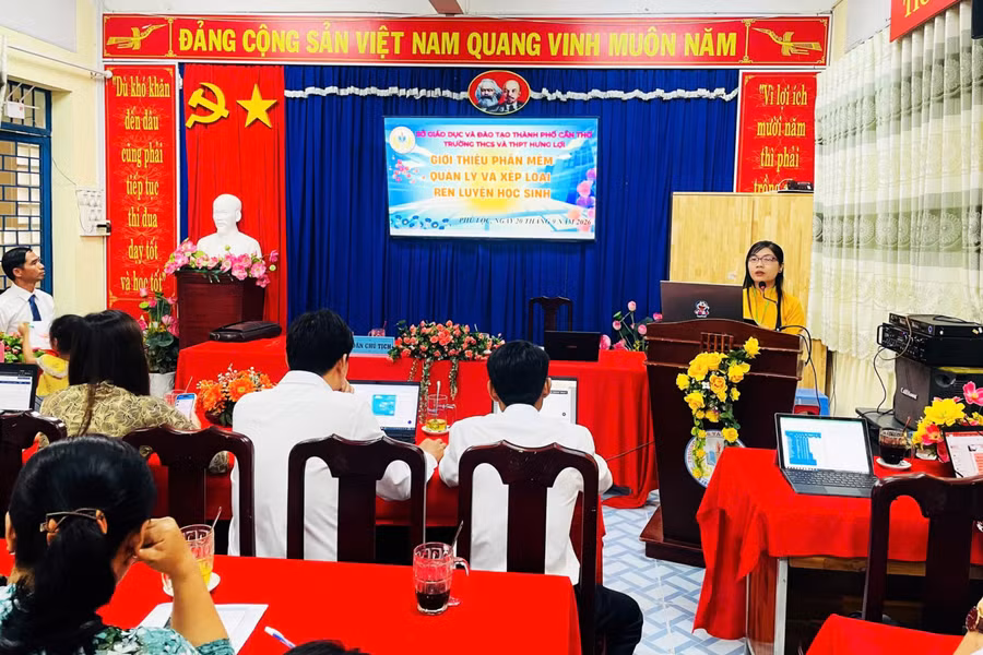 Công nghệ số ở trường miền núi: từ điểm nghẽn đến lối mở