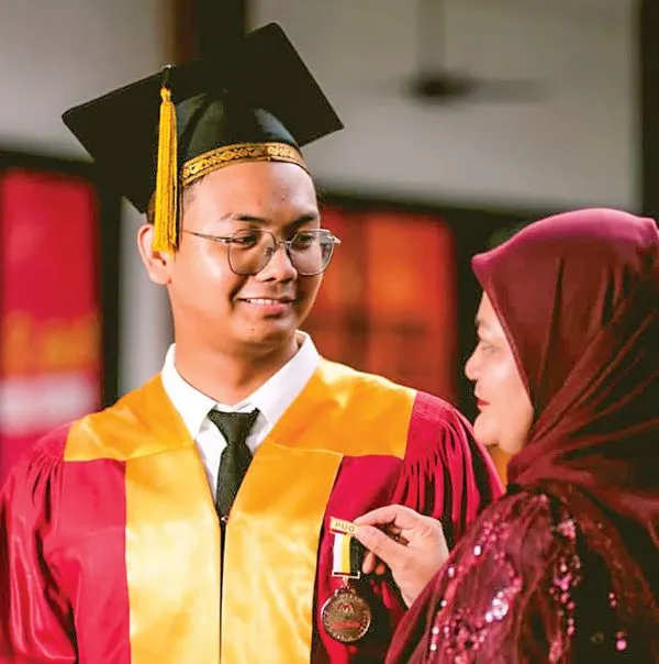 Dari Gagal ke Gemilang: Pelajar Bangkit Mengubah Nasib Akademik