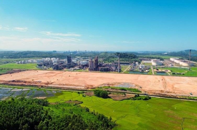 Việt Nam đẩy nhanh mở rộng nhà máy lọc dầu: cuộc đua công suất và an ninh năng lượng