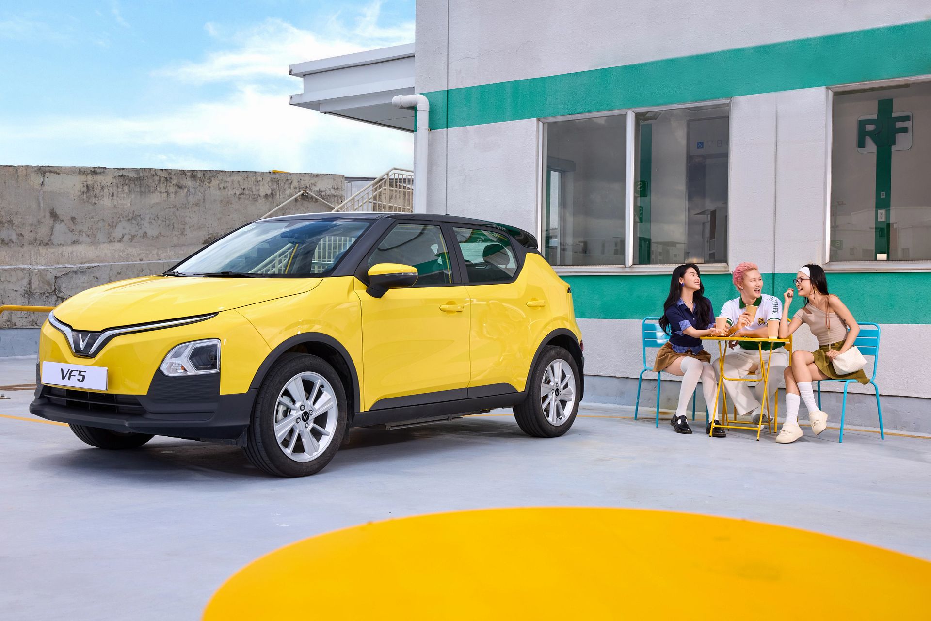 VinFast bàn giao 23.624 xe tháng 9: cú nhảy củng cố ngôi đầu thị trường ô tô điện