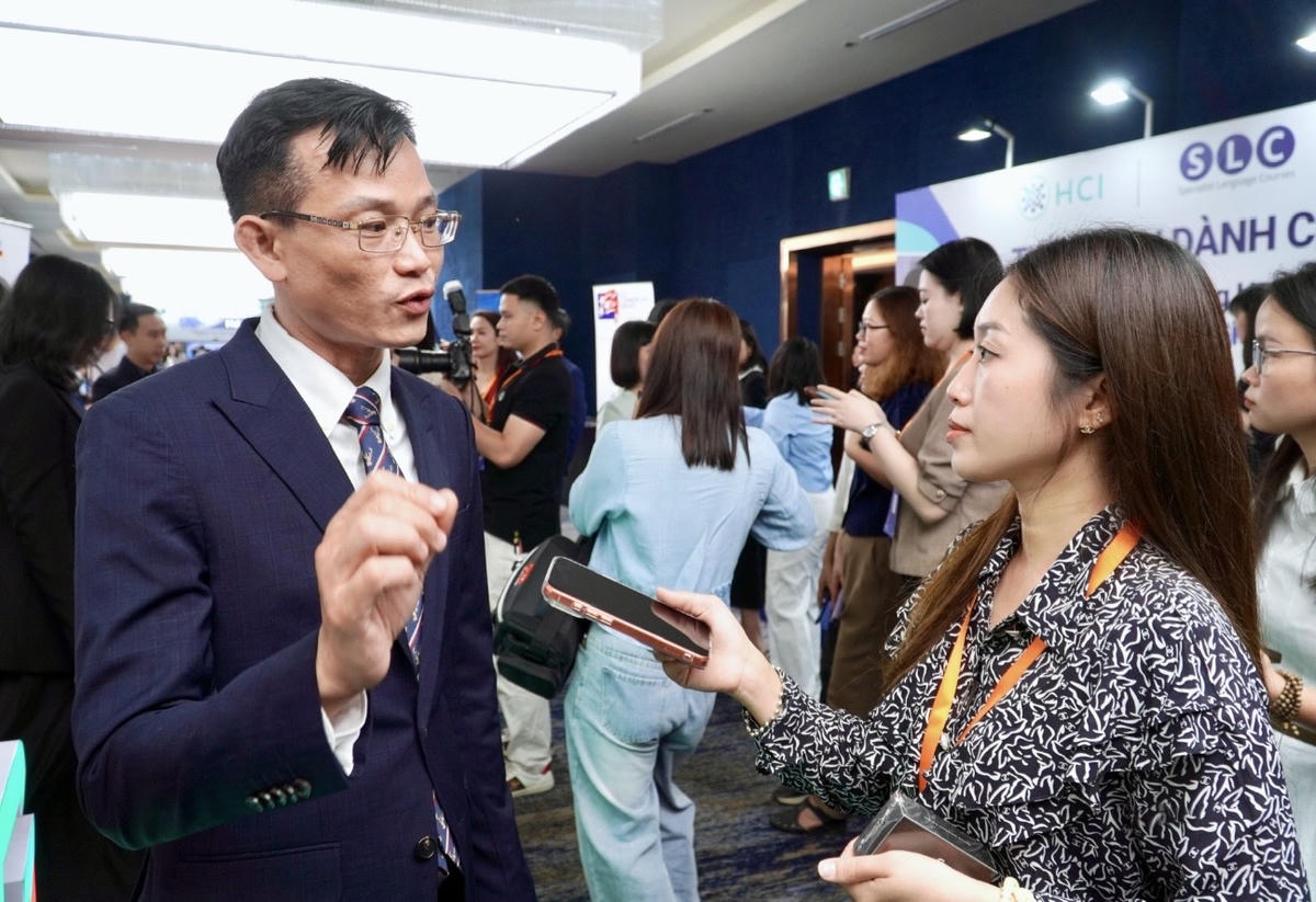 Đại học AI-Native: Không thể chỉ gắn thêm AI vào hệ thống cũ