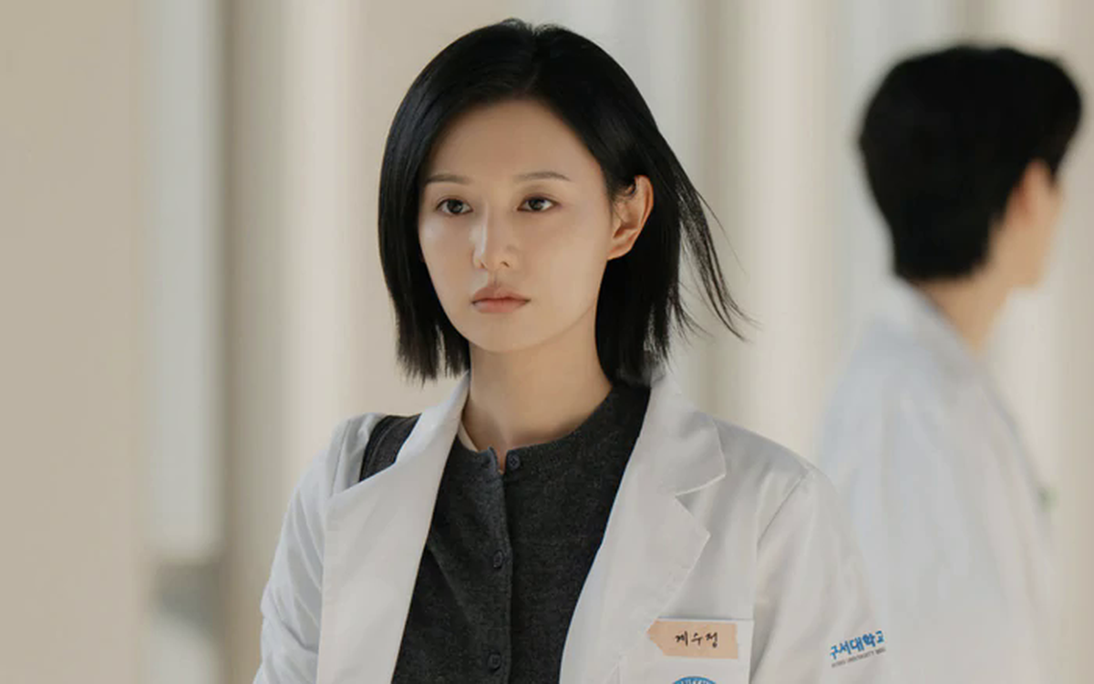 Doctor X: Kim Ji-won và công thức biến phim y khoa thành hiện tượng toàn cầu