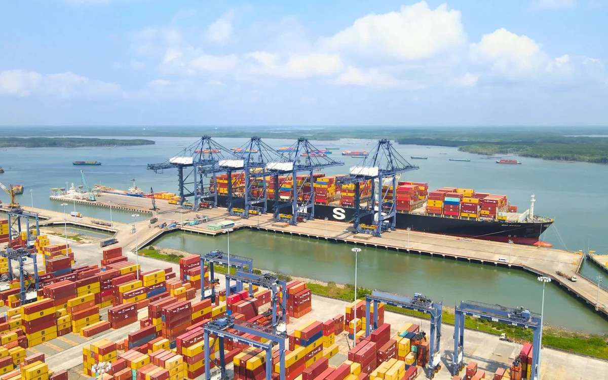 Cải cách luật hàng hải Việt Nam: Lá chắn nội địa, bệ phóng tuyến container quốc tế