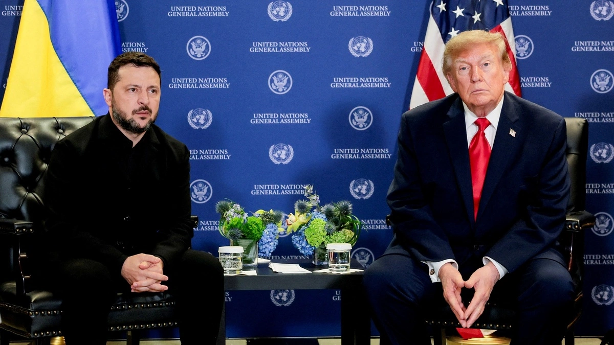 Trump có thể cắt tình báo và Starlink cho Ukraine: Đòn bẩy hay con dao hai lưỡi?