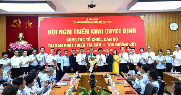 Đường sắt chuyển hướng: phát triển TOD nuôi đường sắt