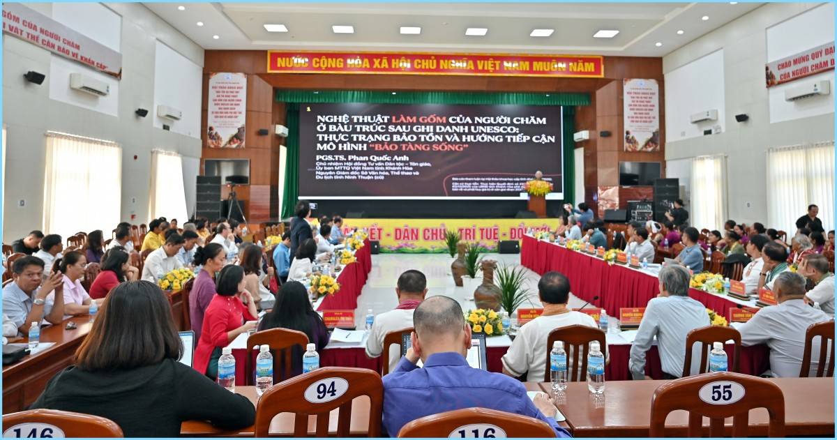 Gốm Bàu Trúc sau UNESCO: danh hiệu có đủ cứu di sản Chăm?