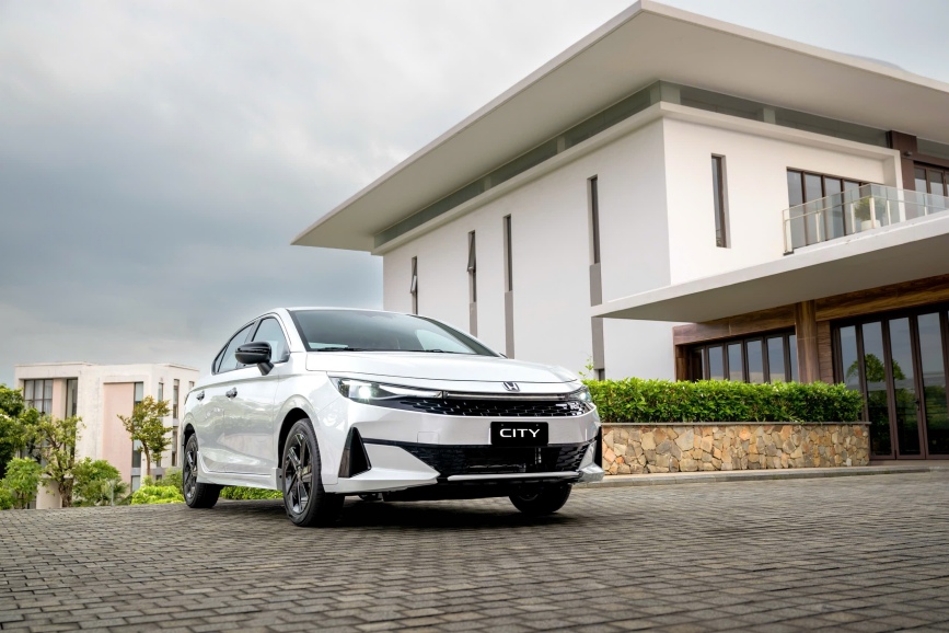 Honda City nâng cấp: mạnh công nghệ, giá vẫn “chảnh”