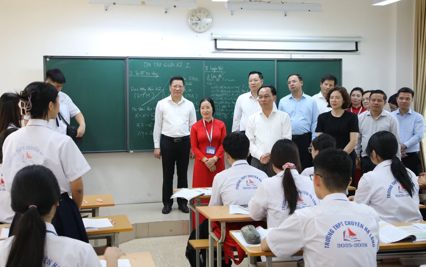 Giảm áp lực học tập ở trường chuyên: cân bằng mới cho giáo dục toàn diện