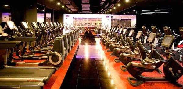 California Fitness áp dụng phí lớp tập: hội viên cần chuẩn bị gì