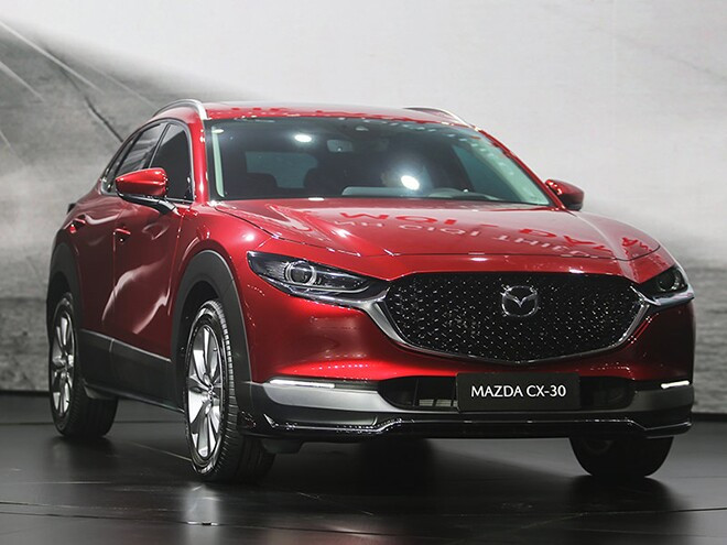 Mazda CX-30 giá từ 771 triệu: có đáng hơn Corolla Cross và HR-V?