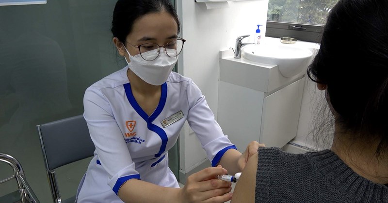 Tại sao vắc xin cúm miễn phí chưa đủ hút người cao tuổi