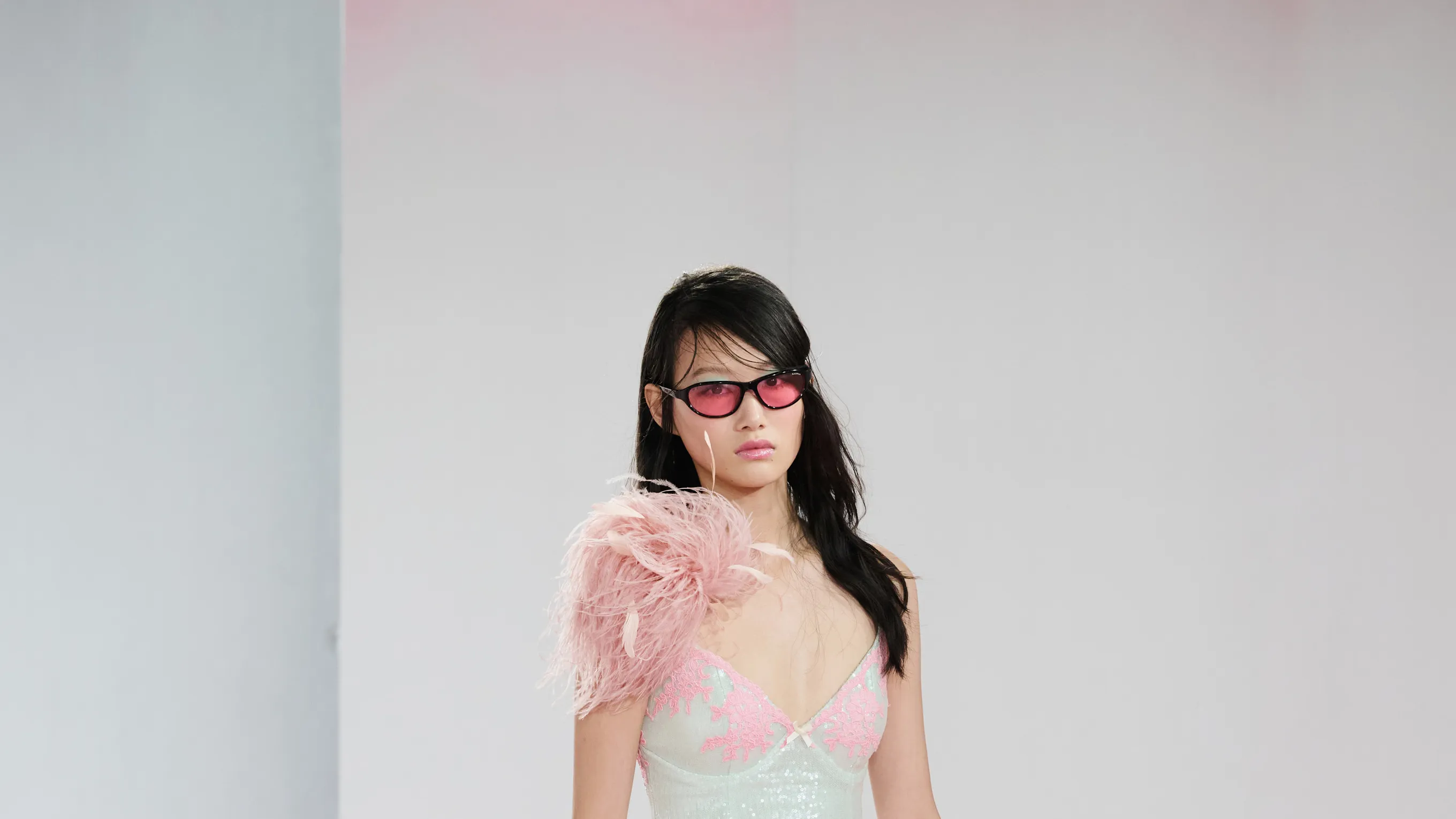 Shanghai Fashion Week và cú bứt phá của các nhà thiết kế Châu Á