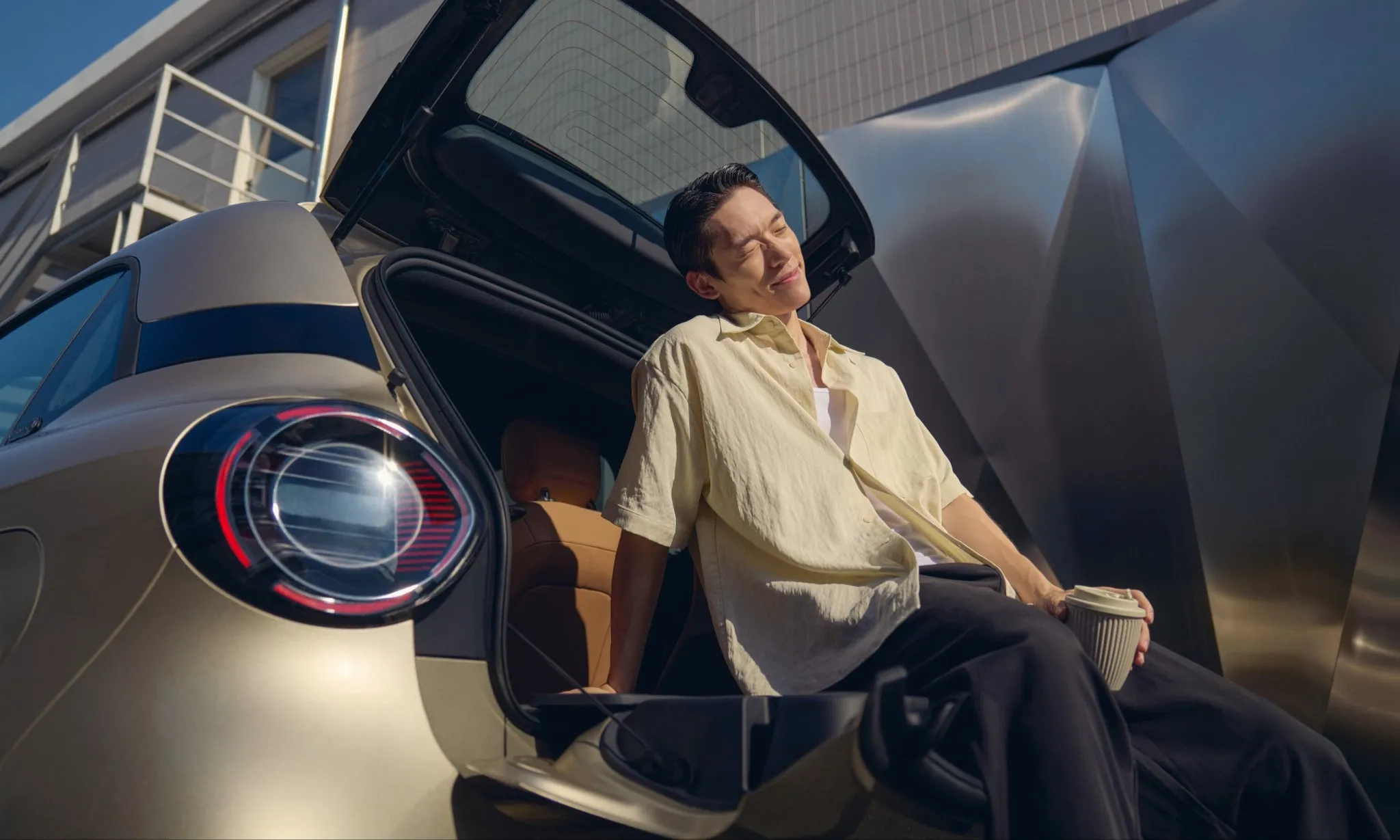 Smart #2 ra mắt: xe điện đô thị 2 chỗ kế thừa Fortwo