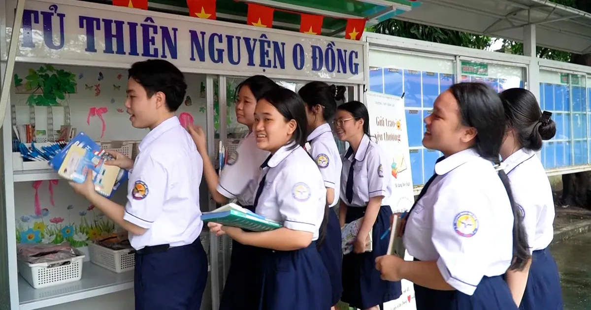 Từ người nhận học bổng đến người cho: vòng tròn tiếp sức tân sinh viên nghèo