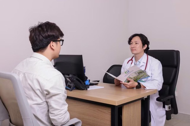Tin TikTok uống vi chất 1 năm: Cái giá của tự chẩn đoán