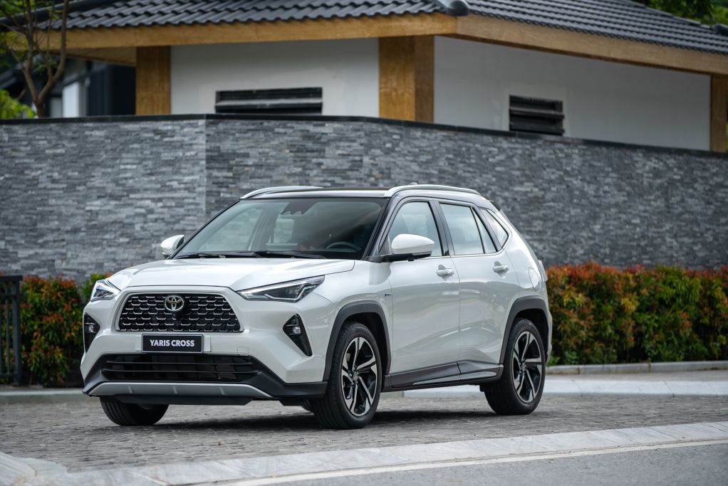 Toyota áp đảo xe hybrid bán chạy, Land Cruiser HEV gây bất ngờ