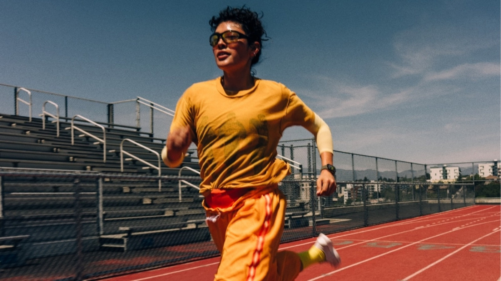 Apple Watch Ultra 4 hay Series 12: Nên mua mẫu nào?