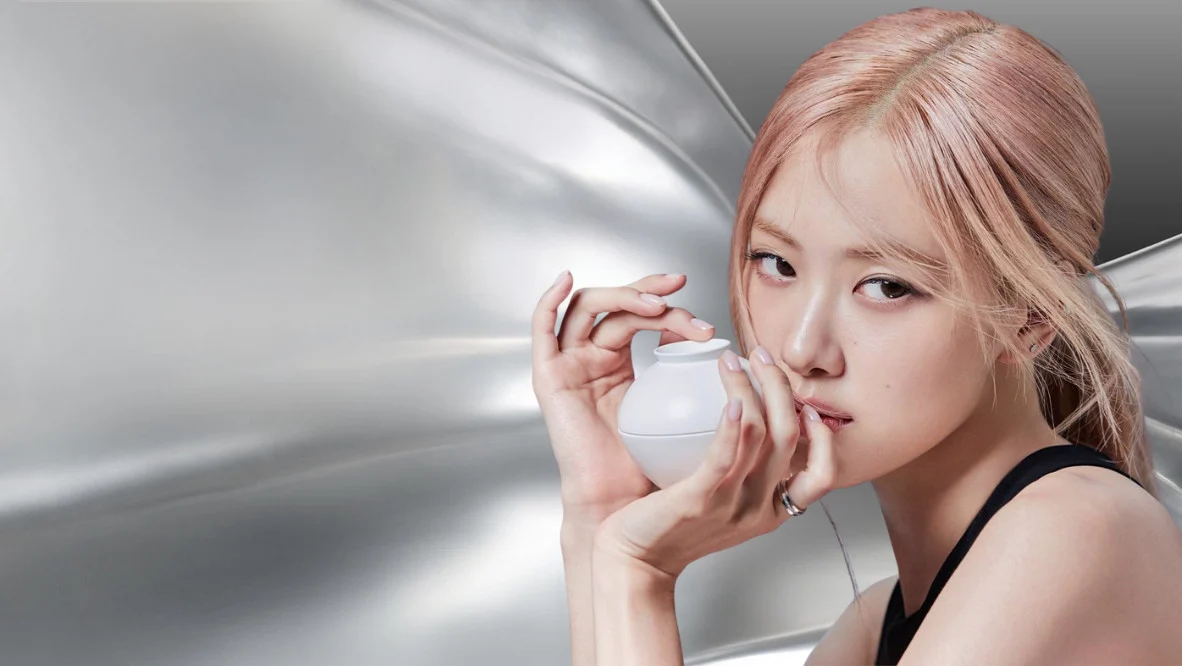 Longevity Skincare: Khi làm đẹp không còn là cuộc chiến chống lão hóa