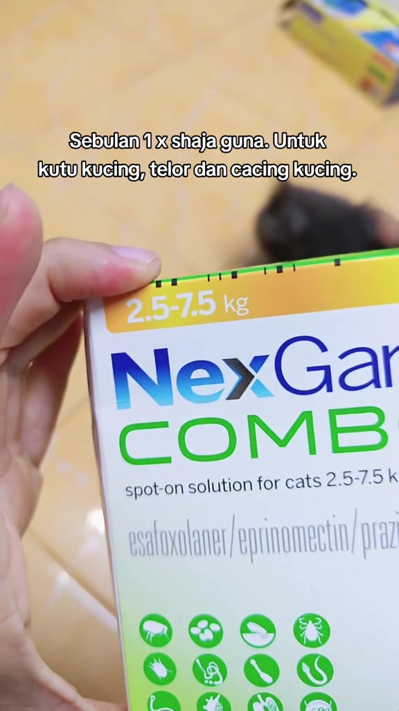 Kotak NexGard Combo dengan label julat berat 2.5 hingga 7.5 kg