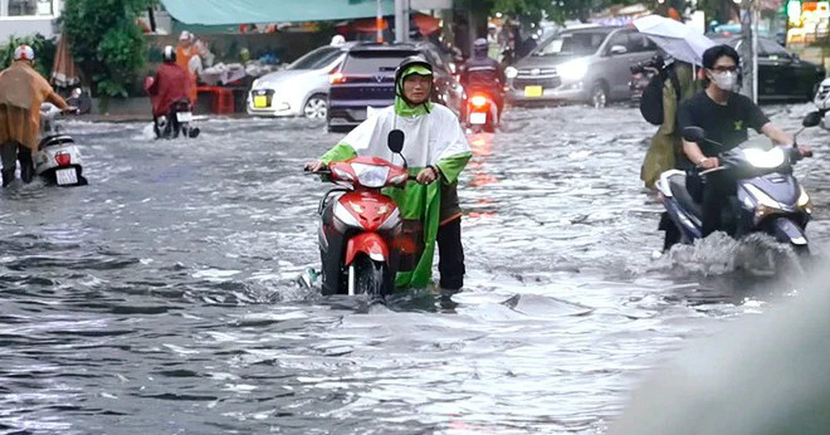 Hướng dẫn lái xe điện an toàn trong mùa triều cường và lụt lội